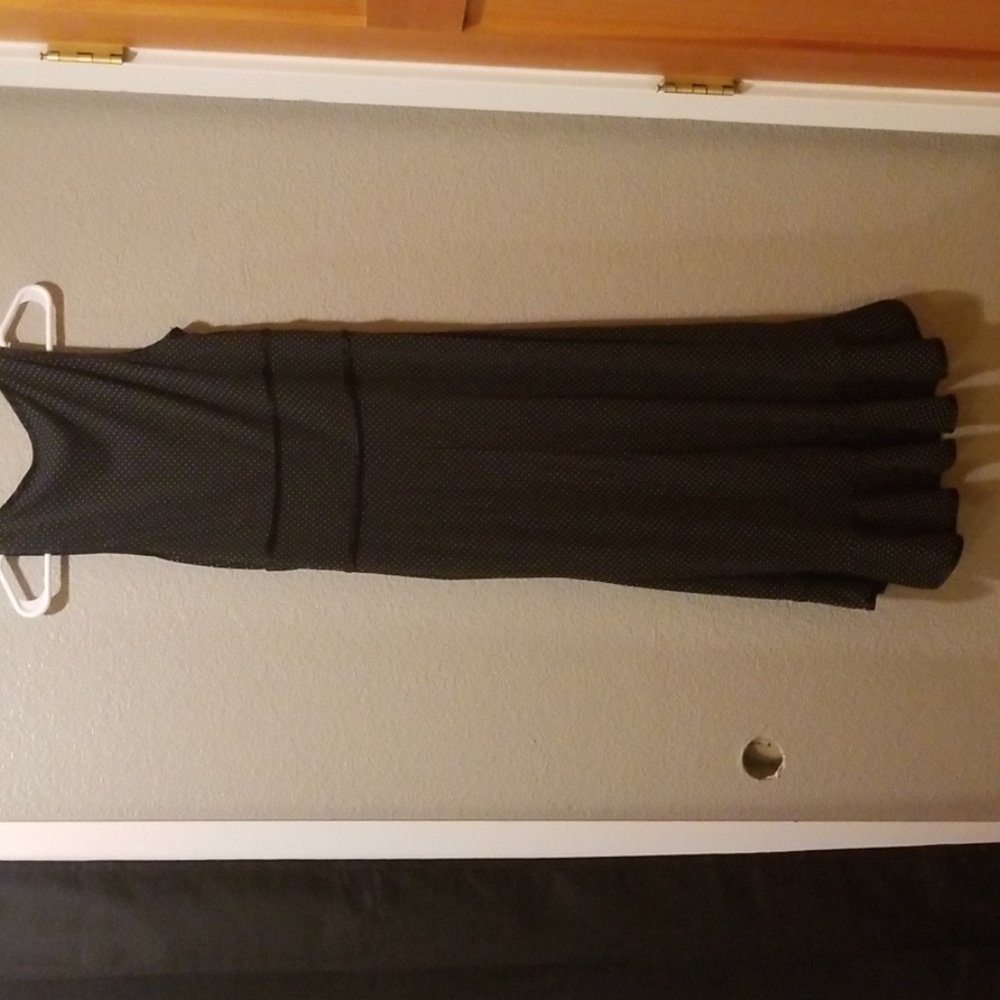 Dress - Picture 5 of 5